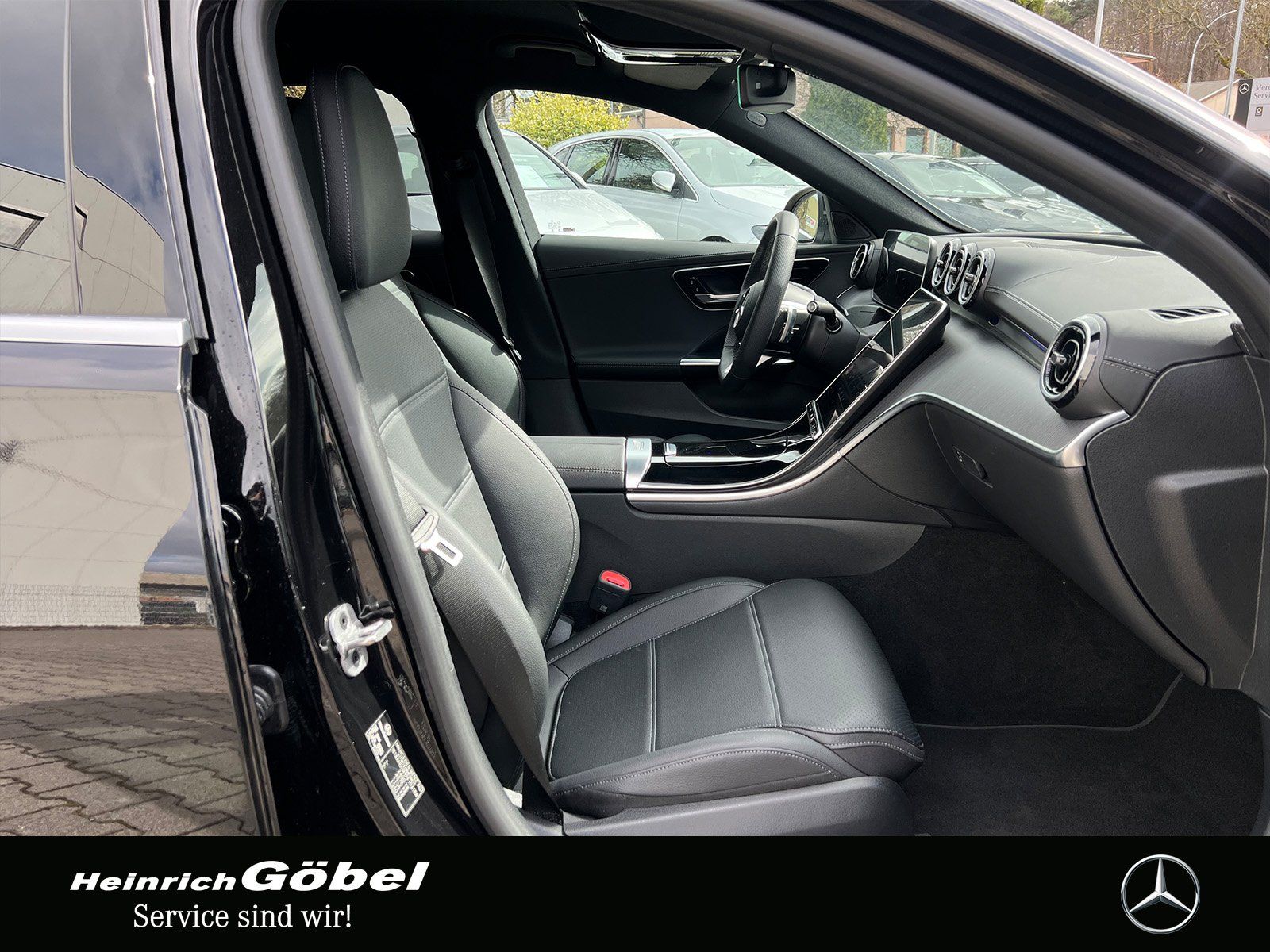 Fahrzeugabbildung Mercedes-Benz C 300 d T AMG*TOTWINKEL*DIGITAL*KAMERA*MULTIKONT