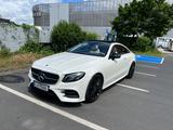 Mercedes-Benz E 300 Autom. - Designo Paket, Amg-Line, Vollaust - Mercedes-Benz E 300 in Frankfurt (Main)