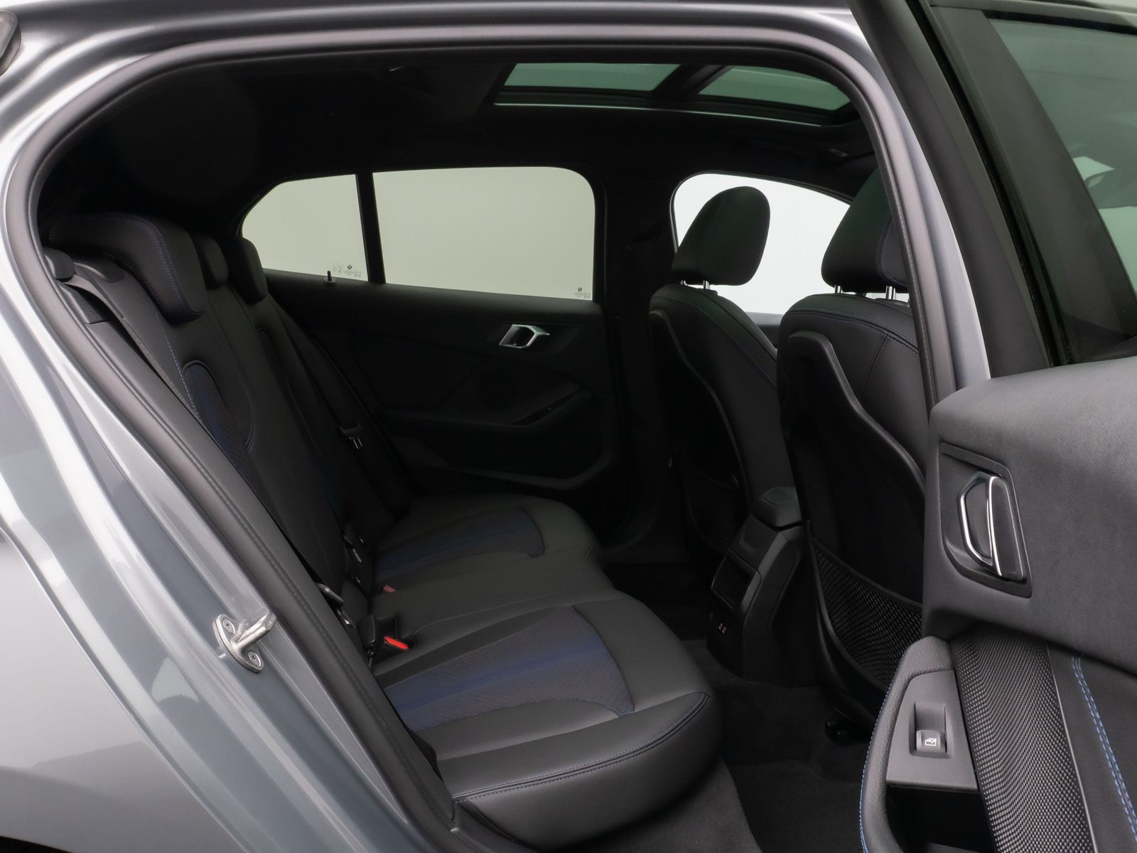 Fahrzeugabbildung BMW 120i M Sport Panorama DAB HiFi Fernlichta 18Zoll