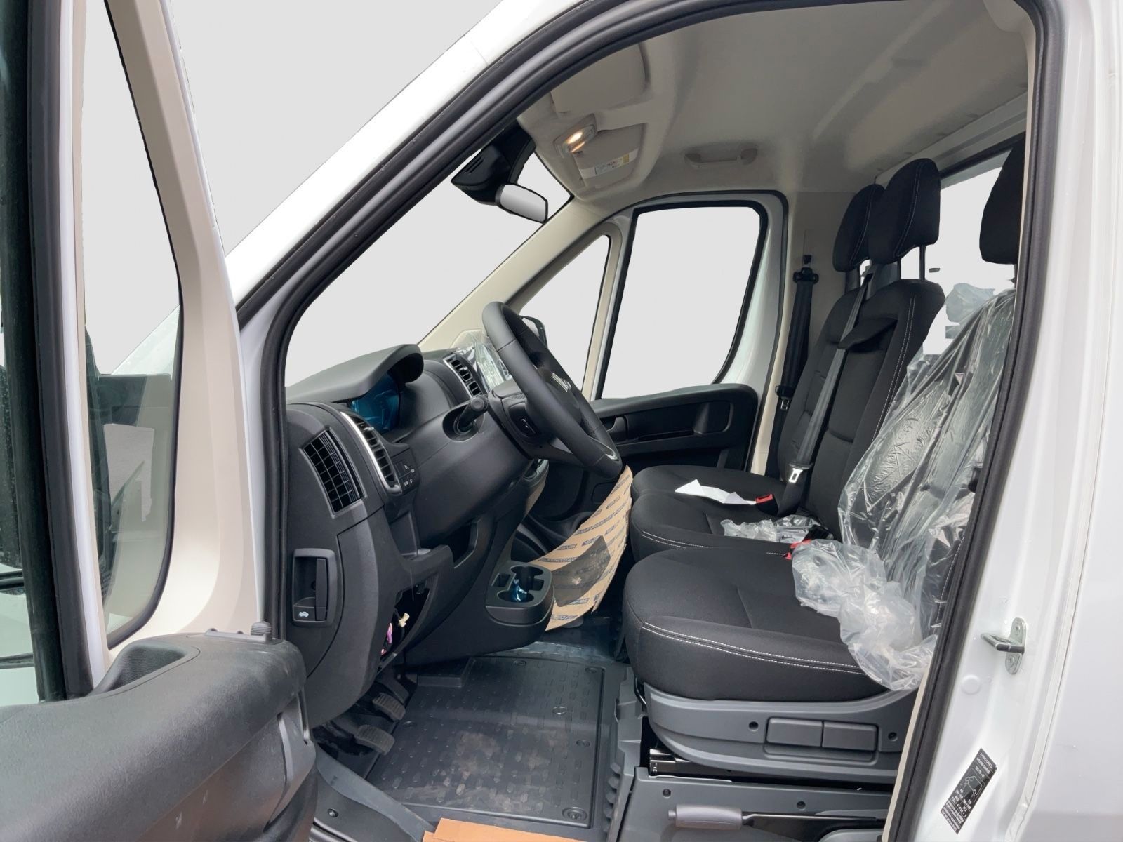 Fahrzeugabbildung Fiat Ducato  Maxi Pritsche L4 140 Multijet Kamera Tem