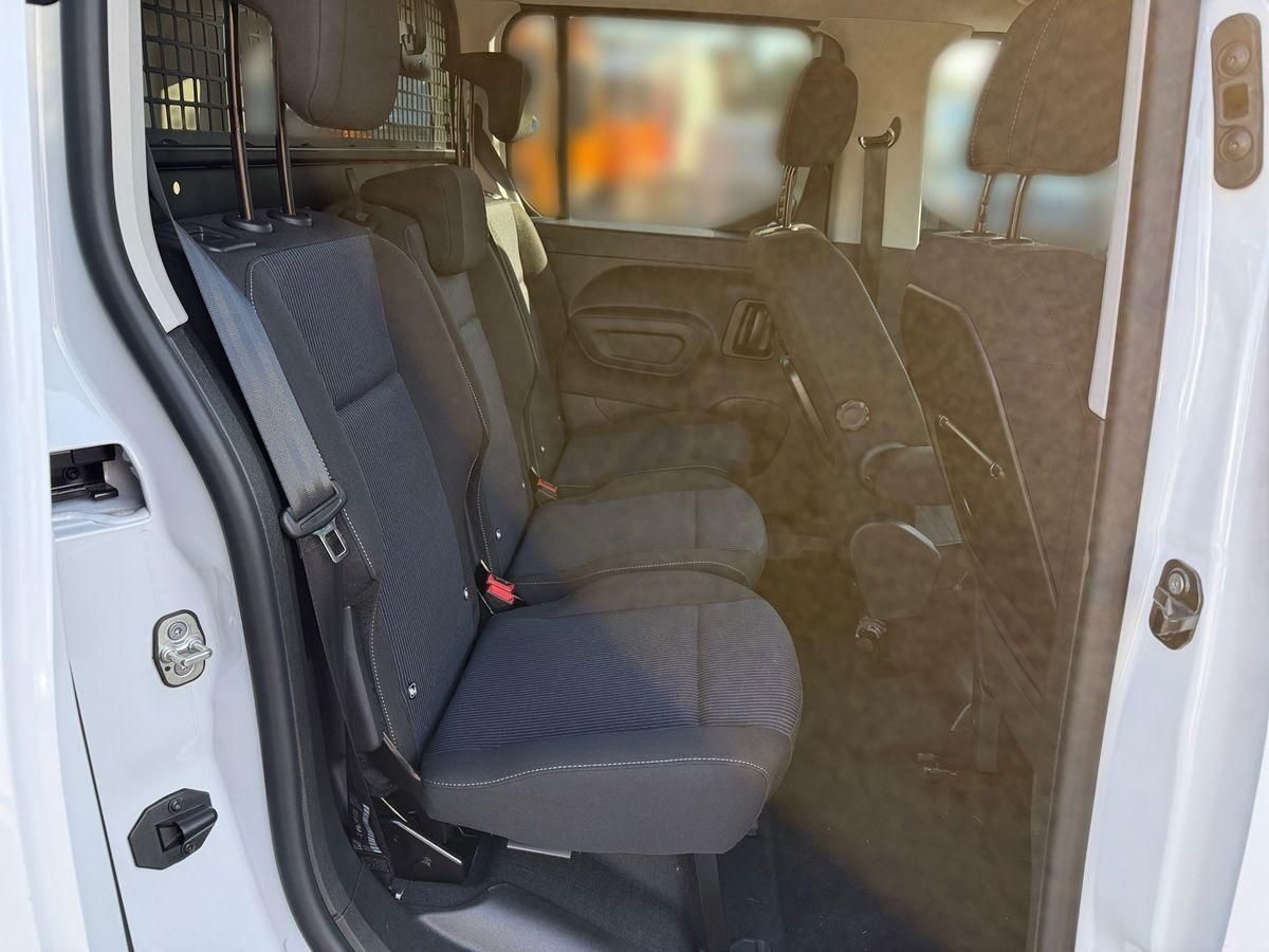 Fahrzeugabbildung Fiat Doblo L1 Kombi 131 AT8