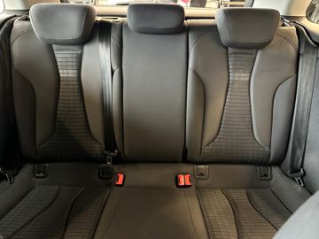MYAUTOCENTER – Gebraucht- und Jahreswagen mit Werkstattservice in Pfaffenhofen Audi A3 Sportback ambition *Spurhalte*Totwinkel*Xenon