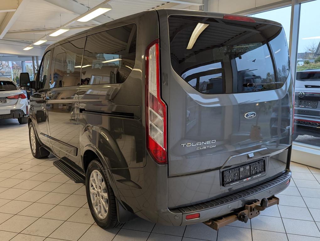 Ford Tourneo Custom