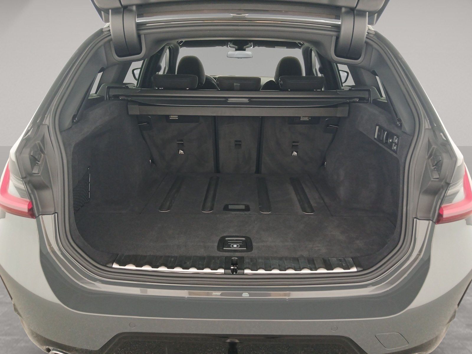 BMW 330 - Bild 13