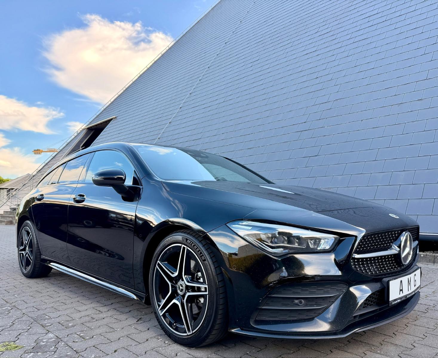 Mercedes-Benz CLA 200 SB AMG Ambiente 1. Hand LED  8G-DCT Auto