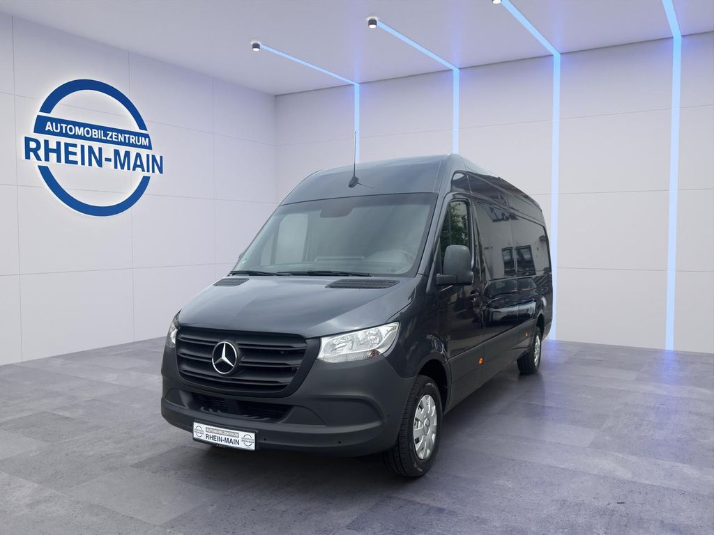 Image of Mercedes-Benz Sprinter