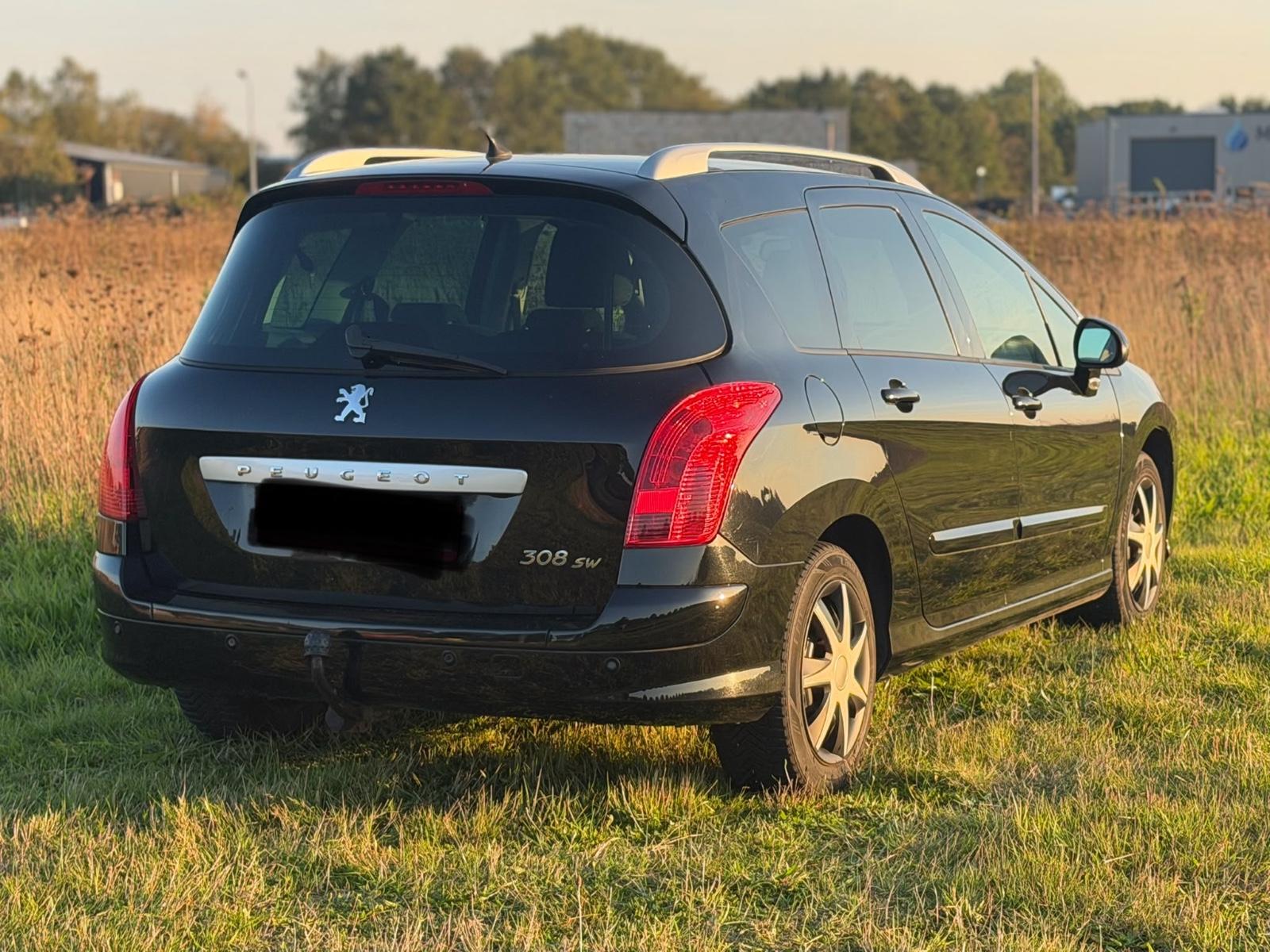Peugeot 308 2011 — engine 1.598 cm³, 156 HP (115kW)