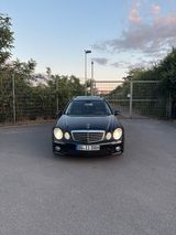 Mercedes-Benz Mercedes E320 AMG Paket - Mercedes-Benz E 320: AMG
