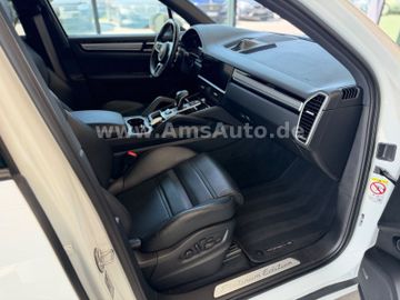 Porsche Cayenne - 10