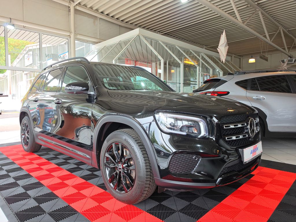 Image of Mercedes-Benz GLB 220