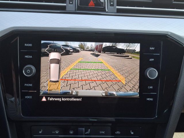 PASSAT VARIANT 2.0 TDI DSG NAVI+CAM+MASSAGE+SHZ