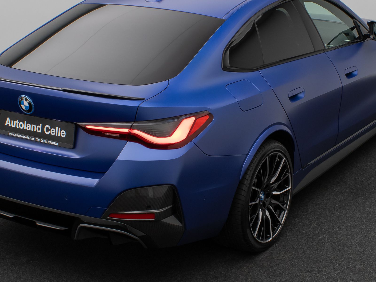 Fahrzeugabbildung BMW i4 M50 Gran Coupé Glasdach Laser 360°HUD DAB H/K