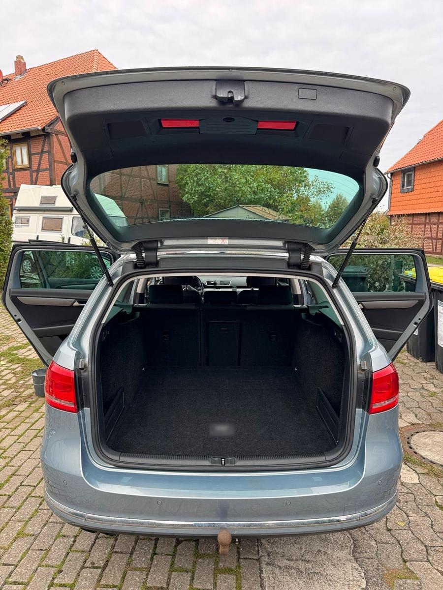Volkswagen Passat 2011 — двигун 140 HP (103kW)