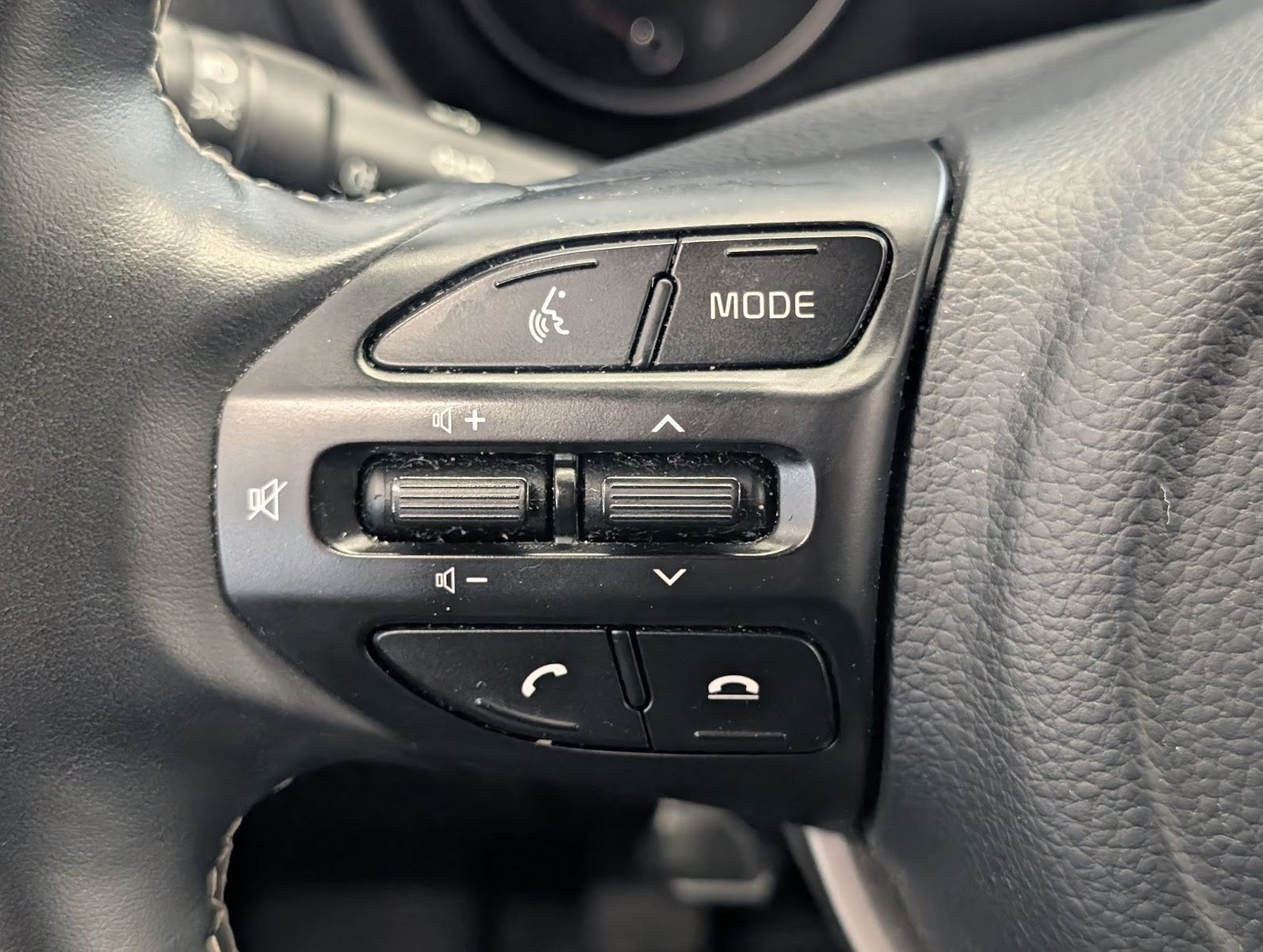 KIA Picanto 1.2 Vision Navi 14-Zoll Sitzheizung – Bild 26