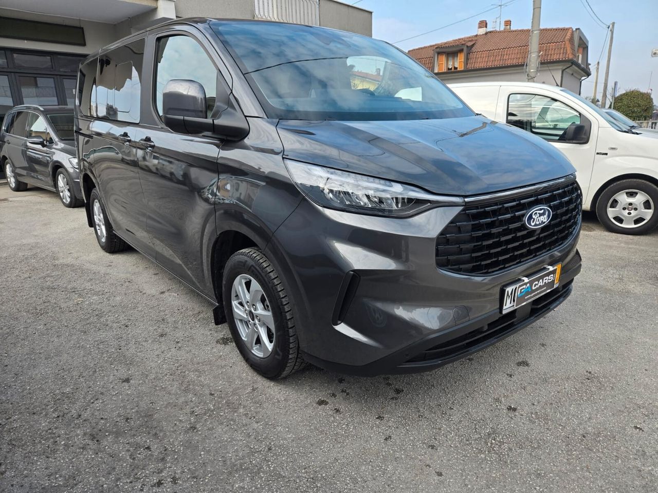Ford FORD TOURNEO CUSTOM TREND SEMI NUOVO 2.0 136 cv 