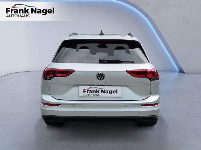 Volkswagen Golf VIII Variant Life 1.5 eTSI 7-Gang-DSG