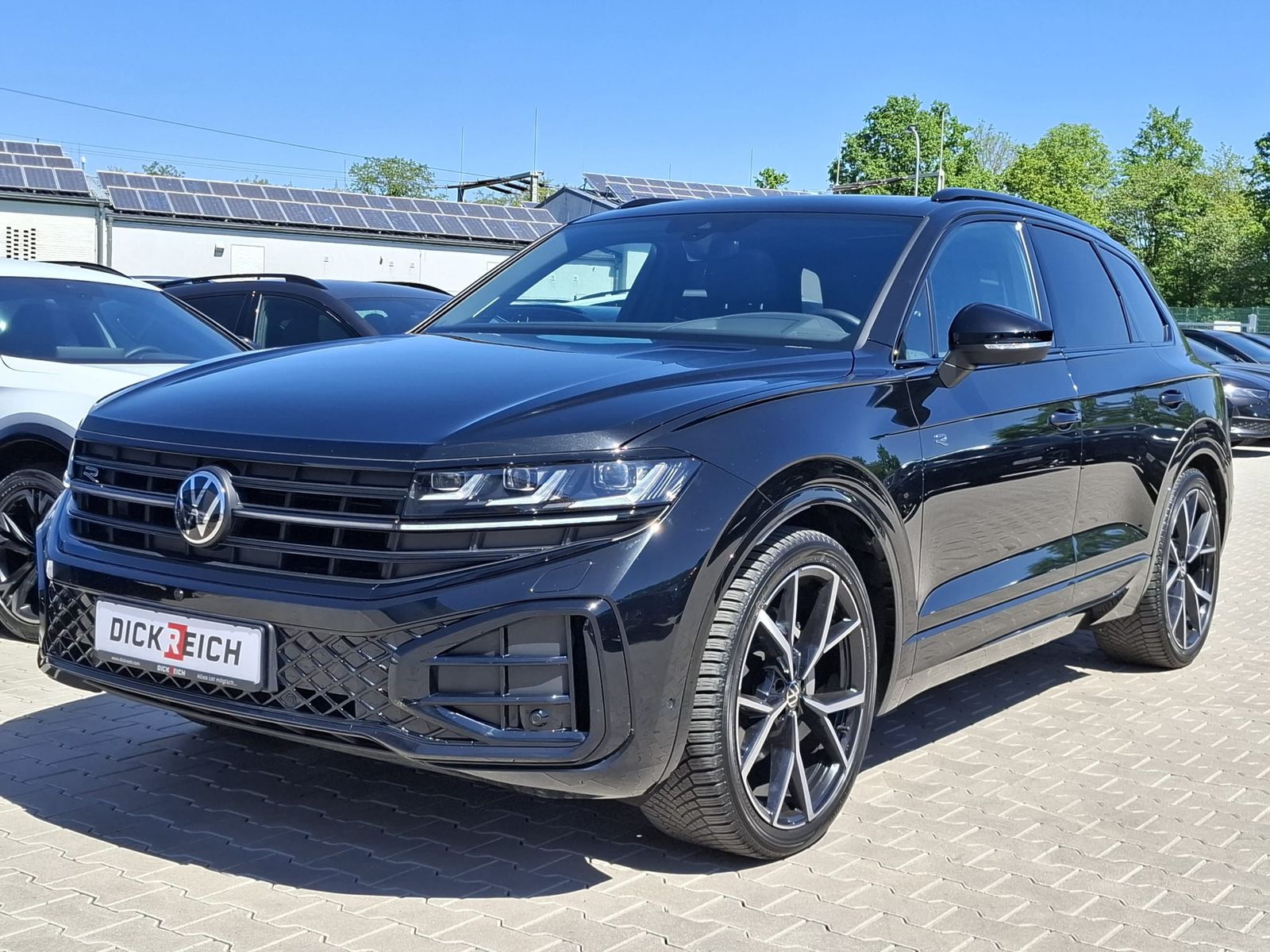 Fahrzeugabbildung Volkswagen Touareg 3.0TDI 4M R-Line VOLL Black 22" UPE 114T