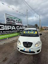 Lancia MUSA 1.4 8V Ecochic (GPL) Diva - weiße Lancia MUSA