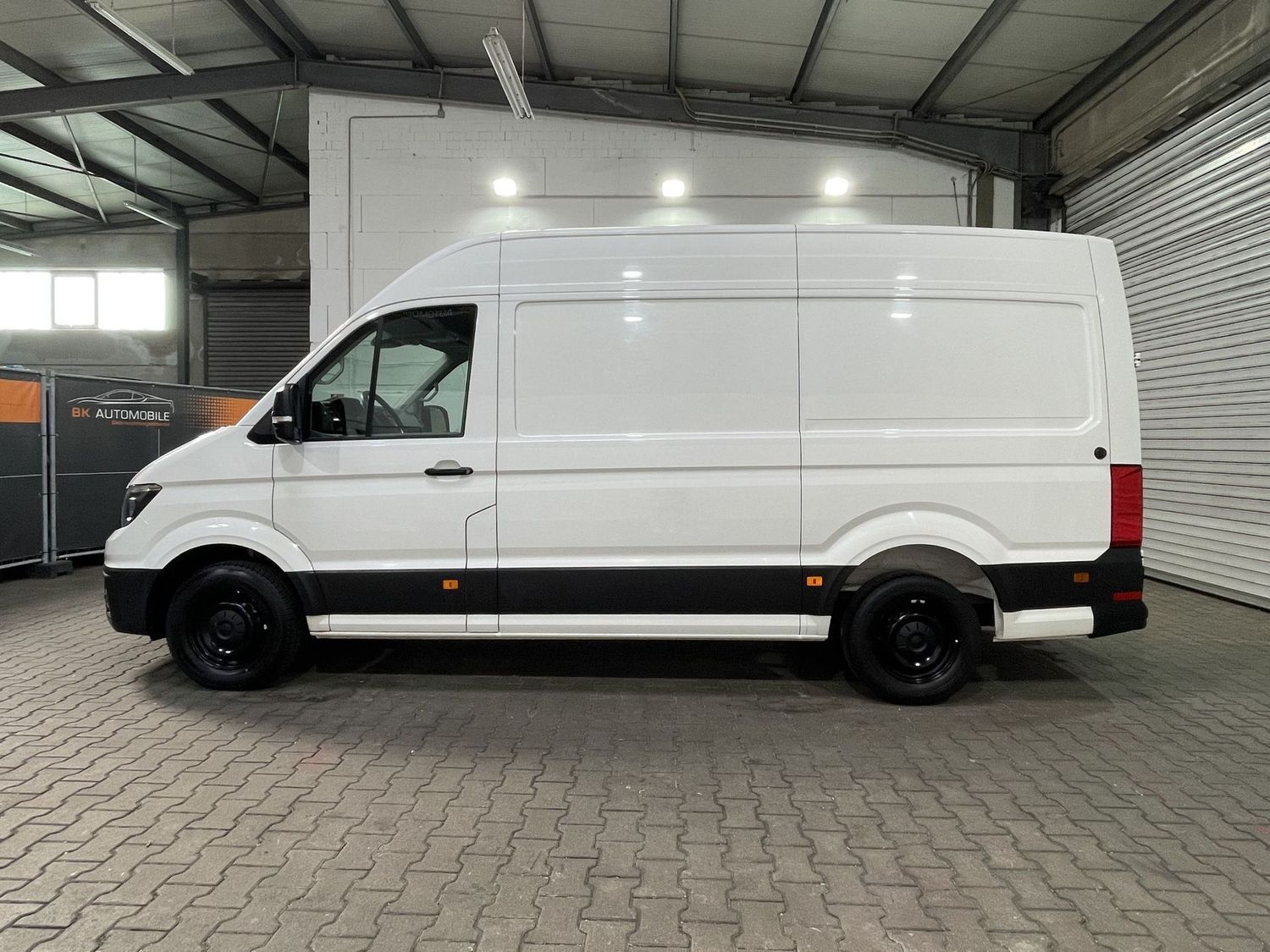 Fahrzeugabbildung Volkswagen Crafter Kasten 35 Hochdach #Kamera#AHK