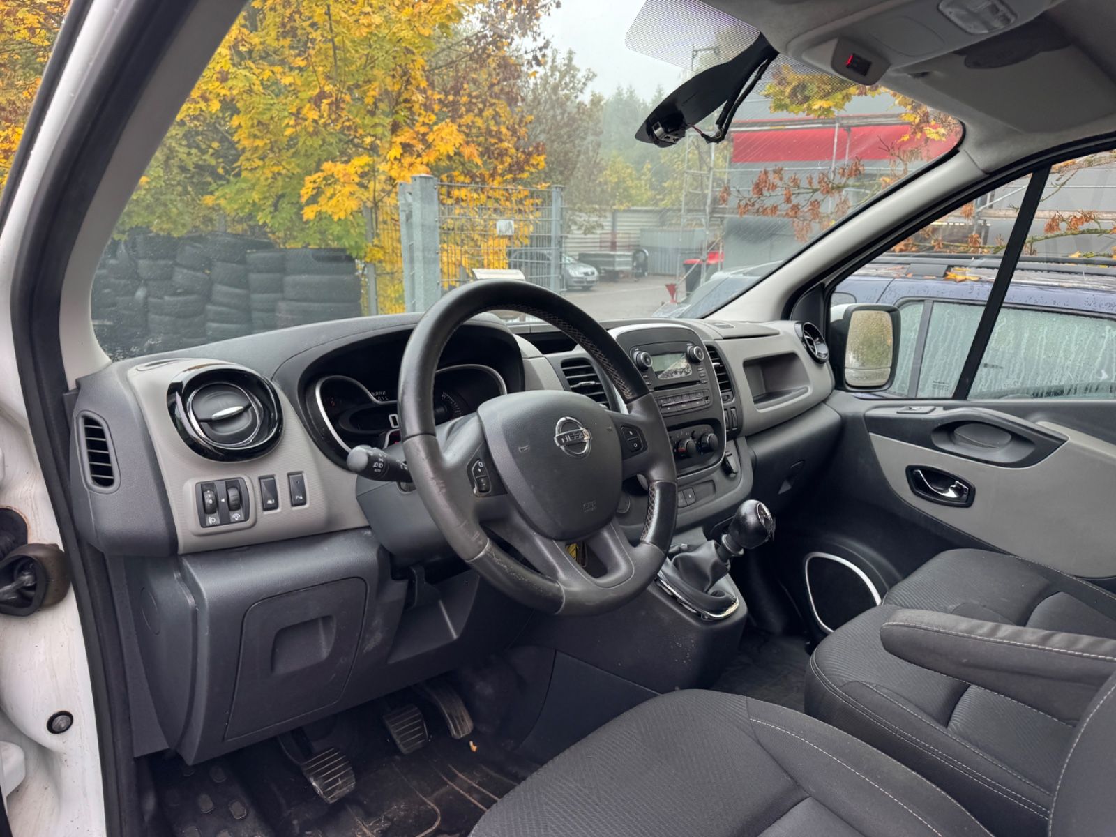 Fahrzeugabbildung Nissan NV300 Kastenwagen L1H1 2,7t PRO Klimaanlage
