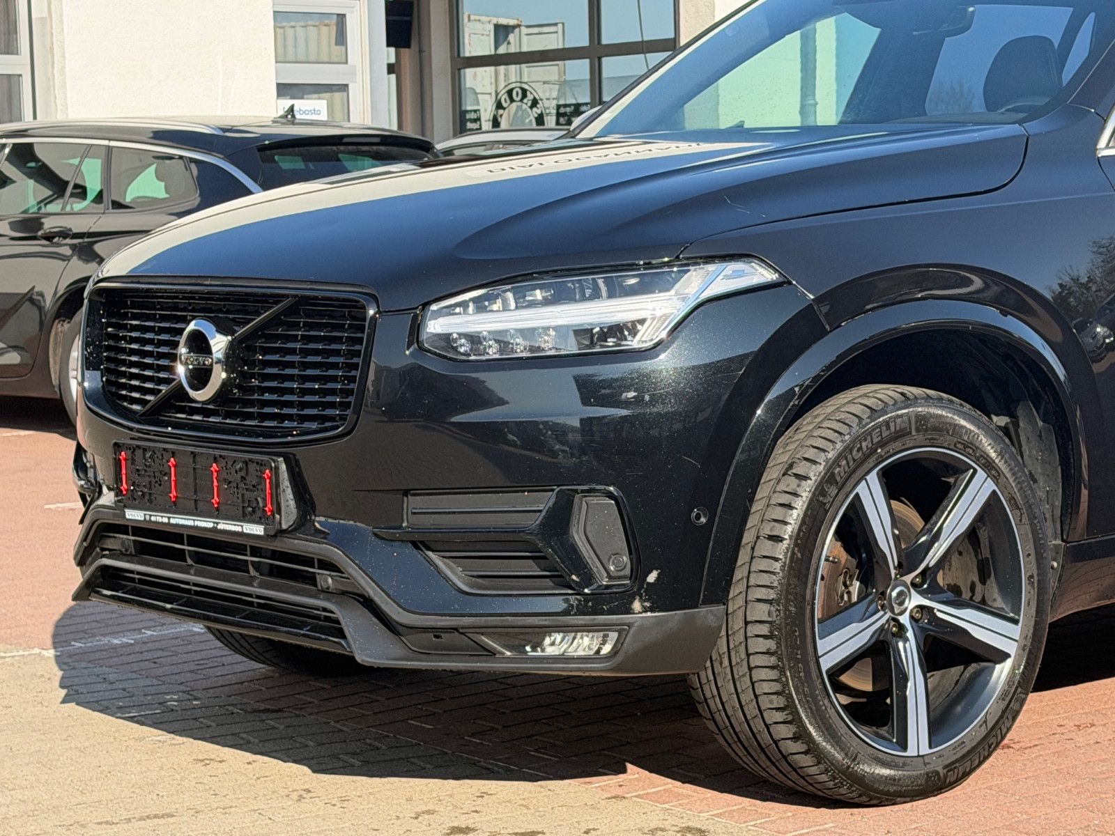 Fahrzeugabbildung Volvo XC90 D5 R Design AWD*LUFT*PANO*STHZ*7Si*MIETKAUF