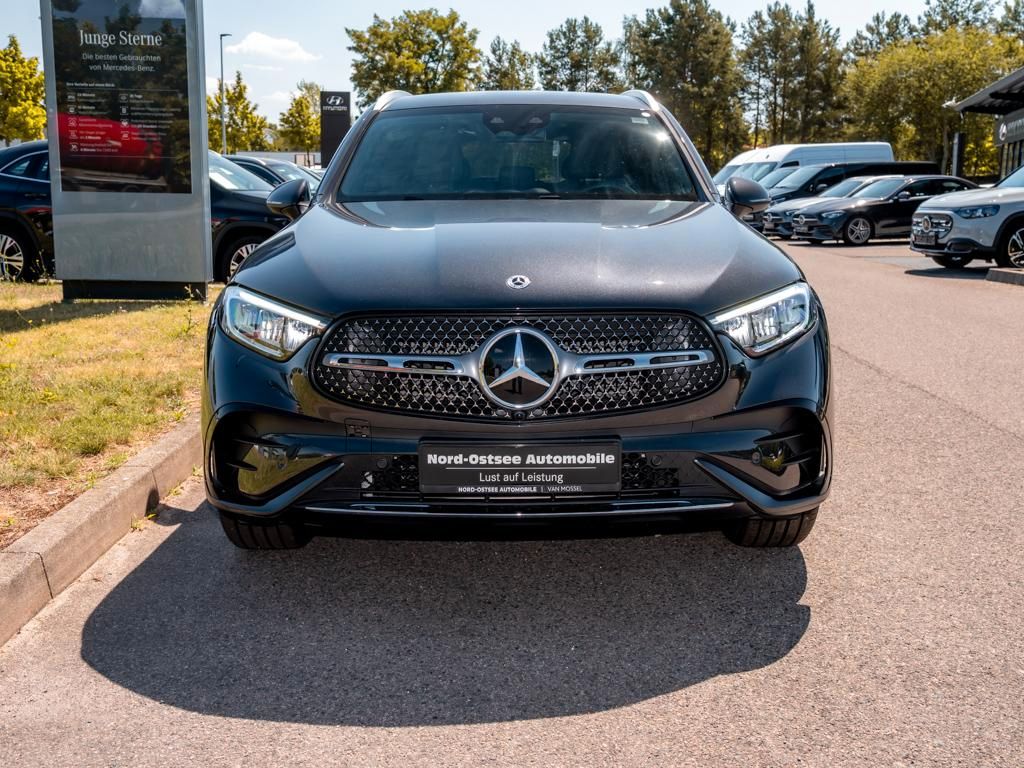 Mercedes-Benz GLC 300 d AMG 4M AHK MBUX SHZ KEYLESS-GO imagem 3