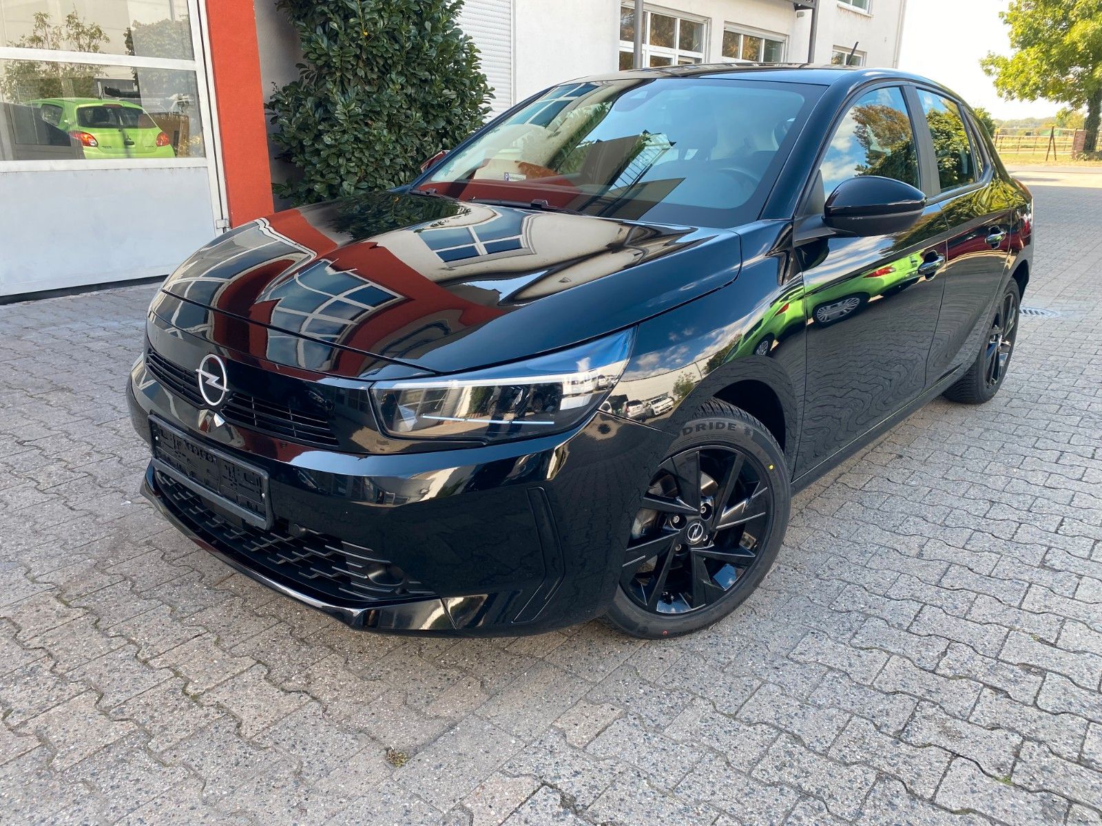 Opel Corsa - 1