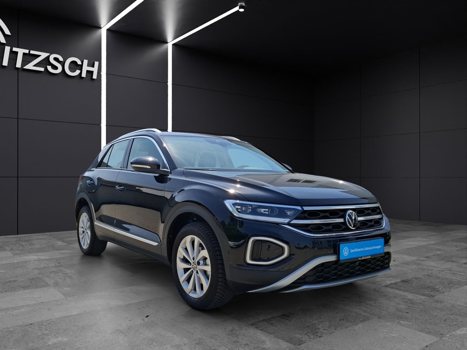 Fahrzeugabbildung Volkswagen T-Roc TDI Style LED Navi AID ACC Park-Assist SH