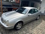 Mercedes-Benz 200 - Mercedes-Benz 200 aus 1999