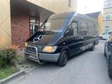 Mercedes-Benz Sprinter 312 D Lang sitze  - Mercedes-Benz Sprinter: 312 D