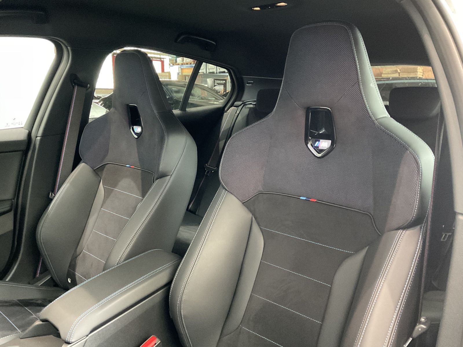 Fahrzeugabbildung BMW M135 xDrive |M Sportpaket Pro |Harman Kardon |19
