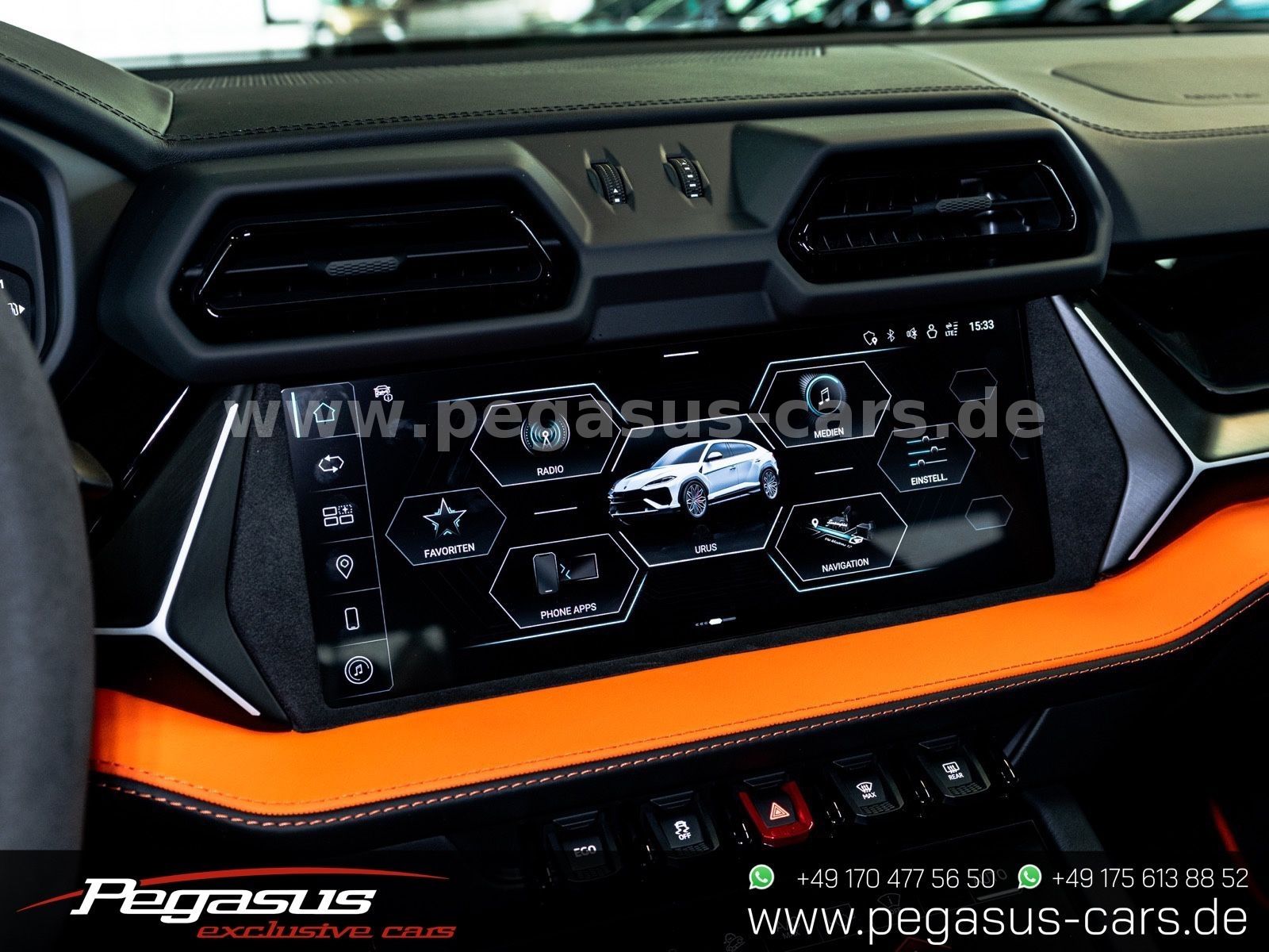 LAMBORGHINI Urus - 45