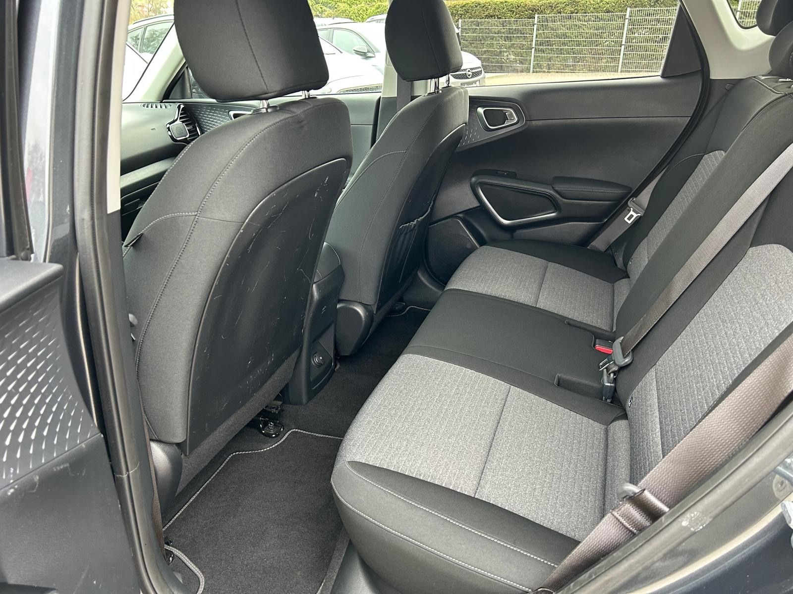 Fahrzeugabbildung Kia e-Soul Spirit°64 kWh°CCS°3 Phasen°SOH 97,2%°1Hnd