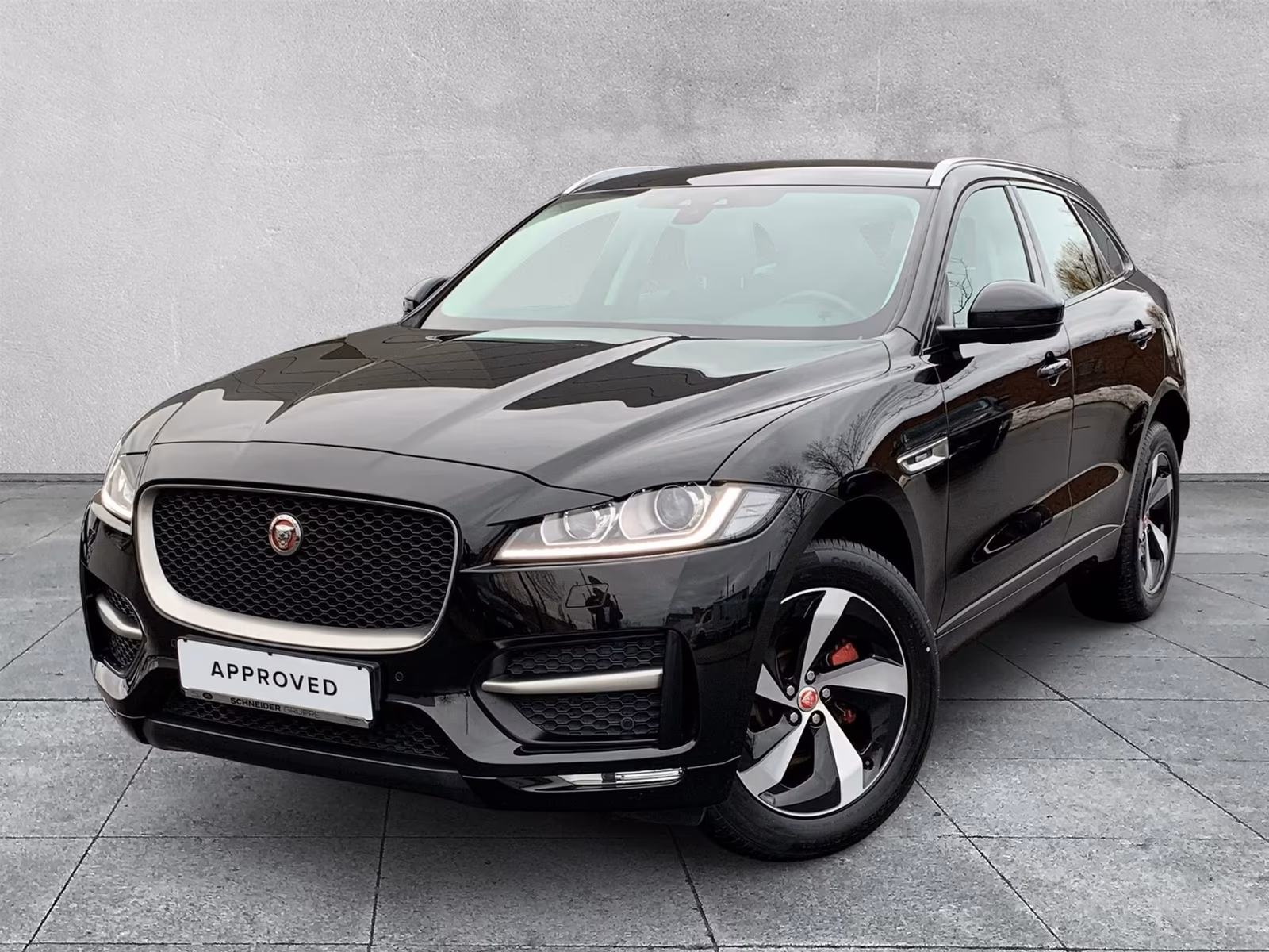 Jaguar F-PACE D165 R-SPORT EPH+NAV+BI-XENON+19"LMF+NSW