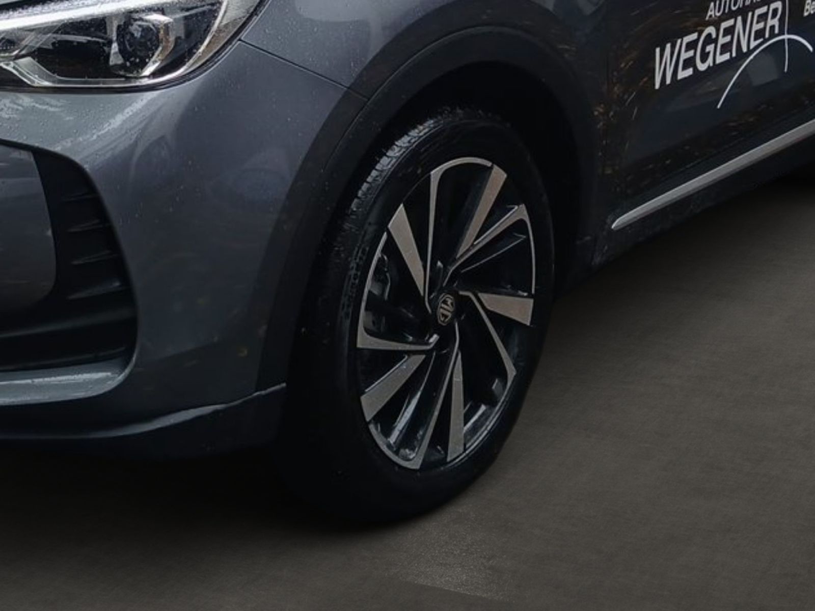 MG ZS