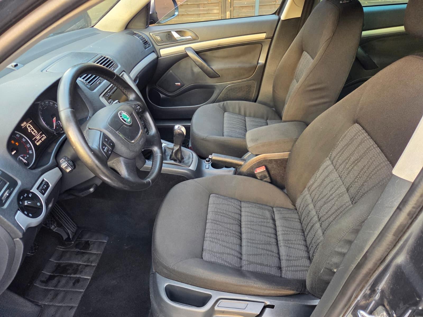 Skoda Octavia 2010 — photo 10