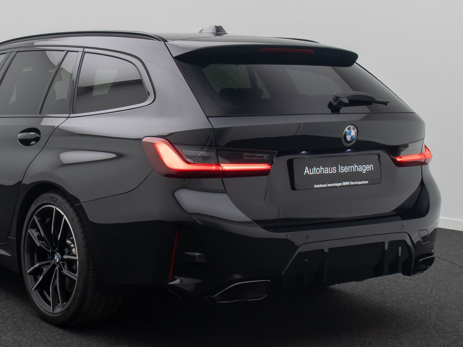 Fahrzeugabbildung BMW M340i xD H/K DAB AHK Panorama 19Zoll WidsDisplay