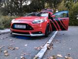 Ford Focus ST MKIII BJ 2014 getunt - Ford: Limousine, 20m