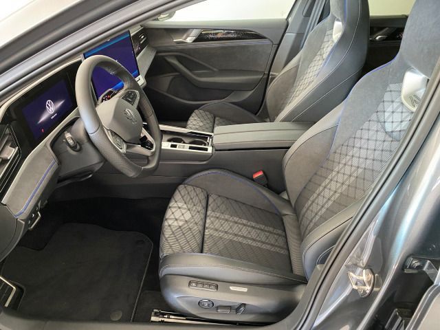 Passat R-Line 2.0 TDI DSG 4motion PANO+AHK