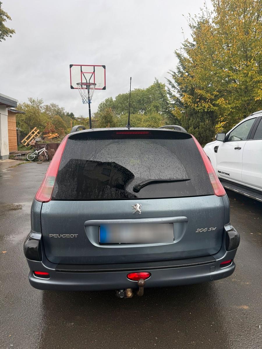 Peugeot 206