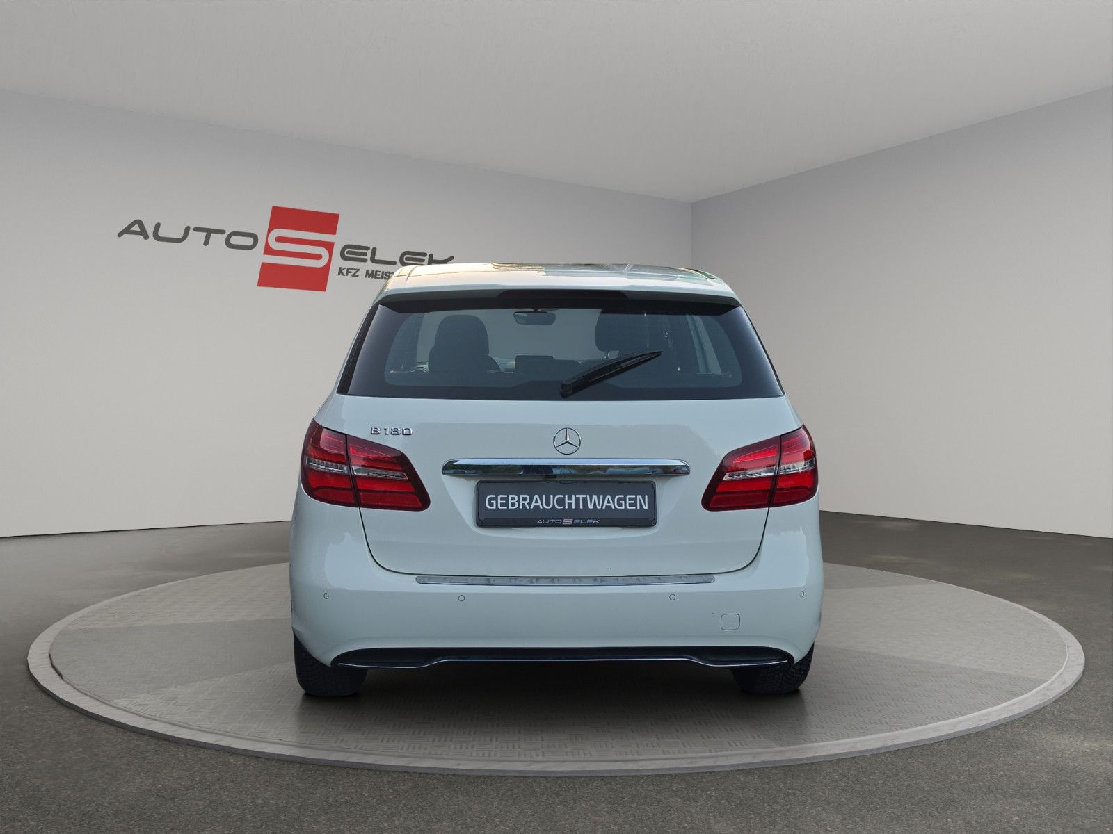 Fahrzeugabbildung Mercedes-Benz B 180 AUTOMATIK KAMERA TEMPOMAT SITZHEIZUNG NAVI