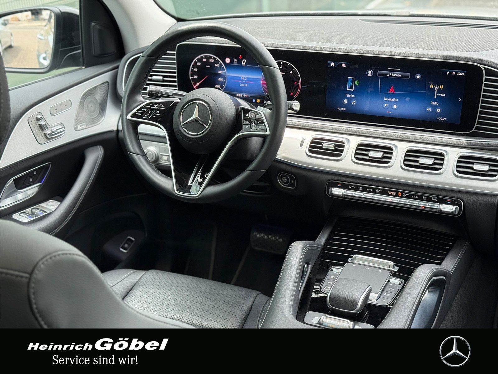 Fahrzeugabbildung Mercedes-Benz GLE 300 d AMG*PANO*BURMESTER*360°*MEMORY*