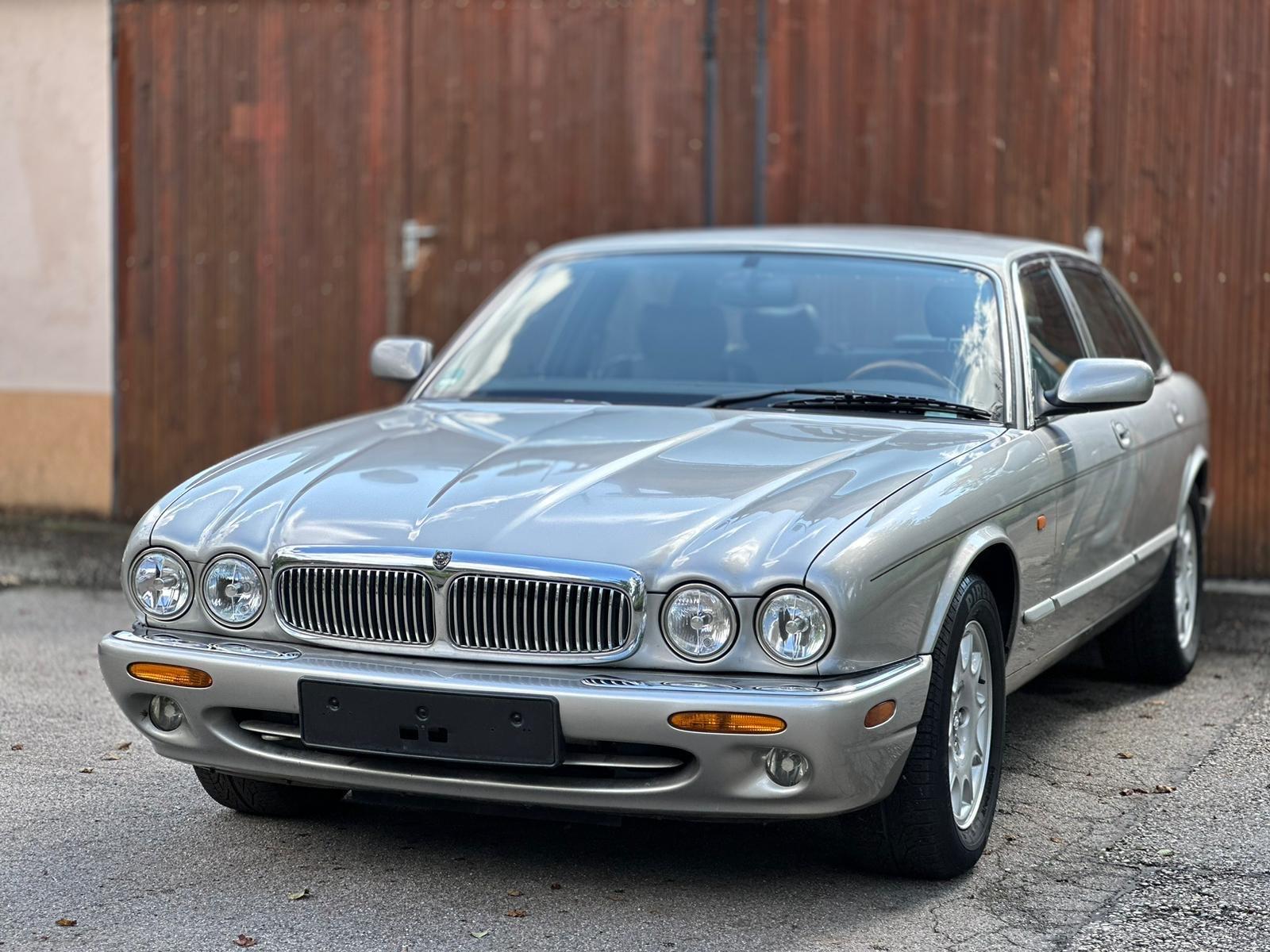 Jaguar XJ8 4.0 V8 Sovereign/2.Hand/Memory/Klima