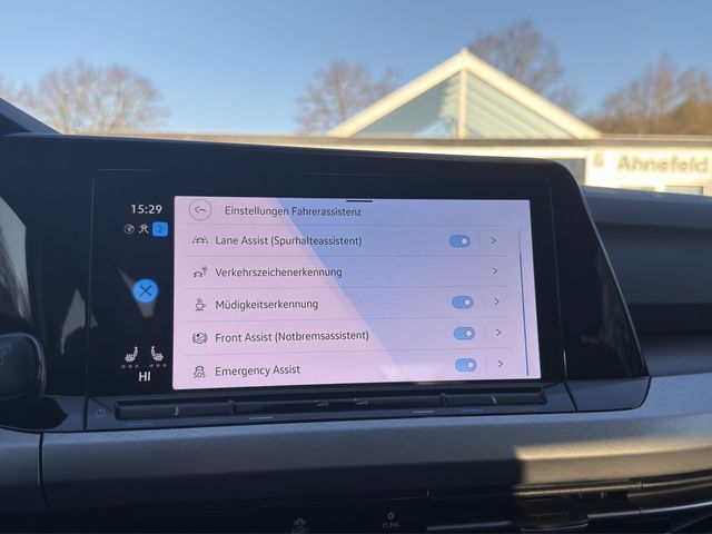 Golf VIII Variant 2.0 TDI Life DSG NAVI ACC LED