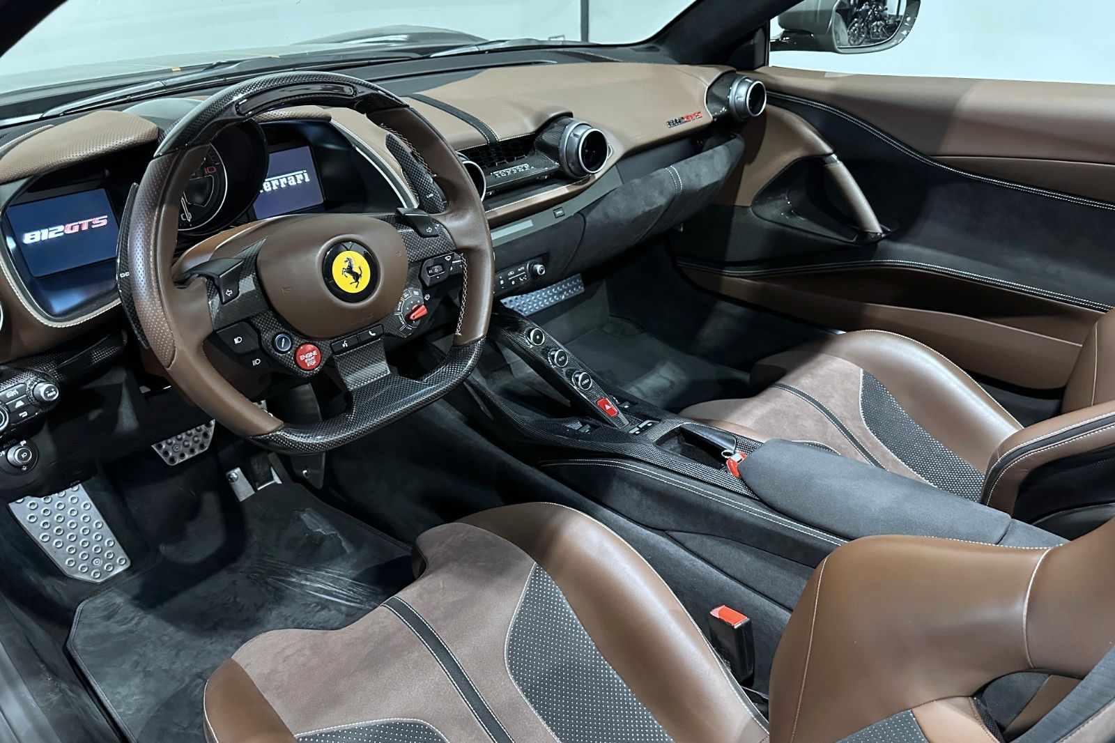 Fahrzeugabbildung Ferrari 812 GTS | 1. Hand | Lift | Carbon | ADAS