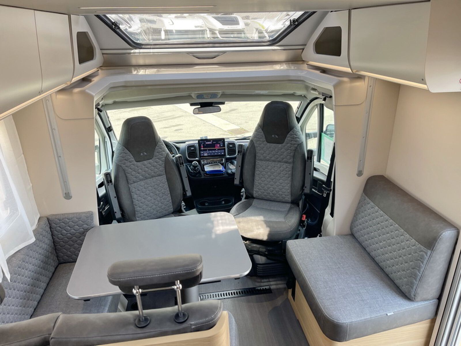 Fahrzeugabbildung Adria Matrix Axess 670 SL ALL IN UNIOPTIK* AKTION