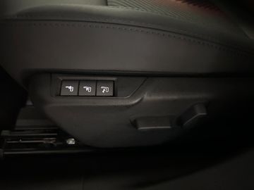 Alfa Romeo Junior 1.2 Ibrida Speciale MASSAGE LED KAMERA SH