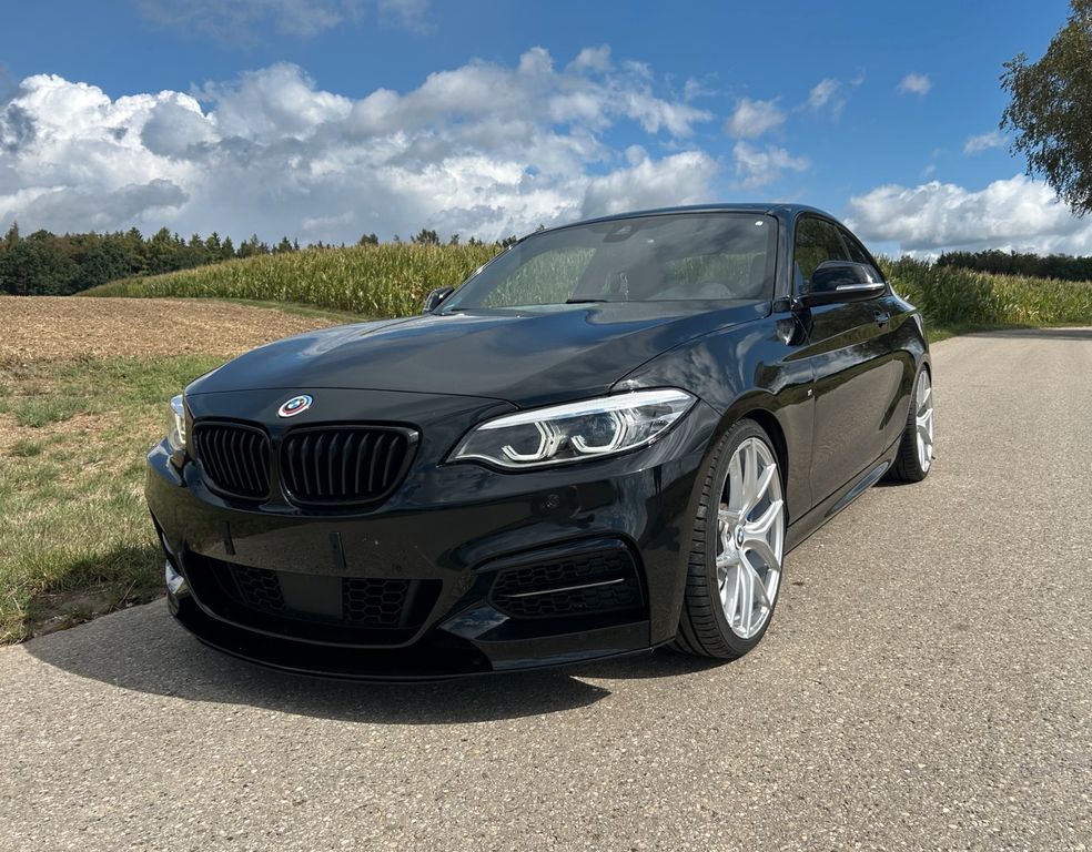 Image of BMW M240i