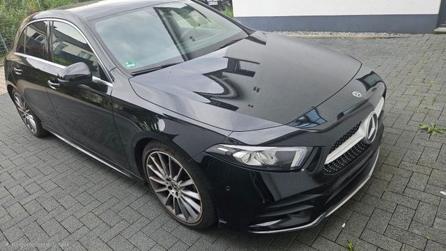 MERCEDES-BENZ A 200 - AMG  LINE *19 Zoll* Parktronic *MBUX*