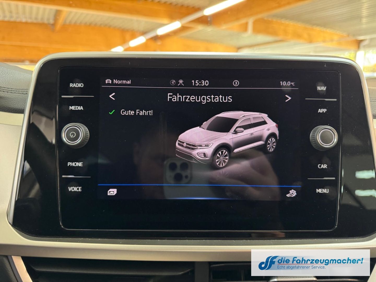 Fahrzeugabbildung Volkswagen T-Roc Move Navi Digitales Cockpit LED Apple CarP